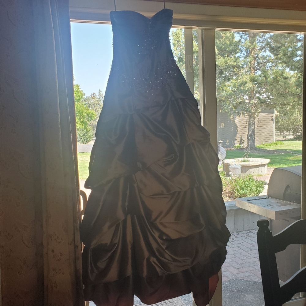 Bella Formals by Venus formal gown